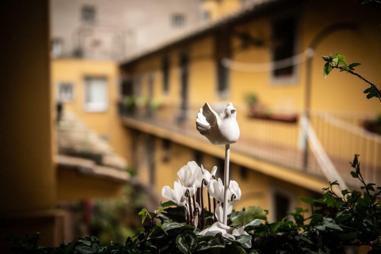 Sweet Campo De Fiori Apartment Rome Exterior photo
